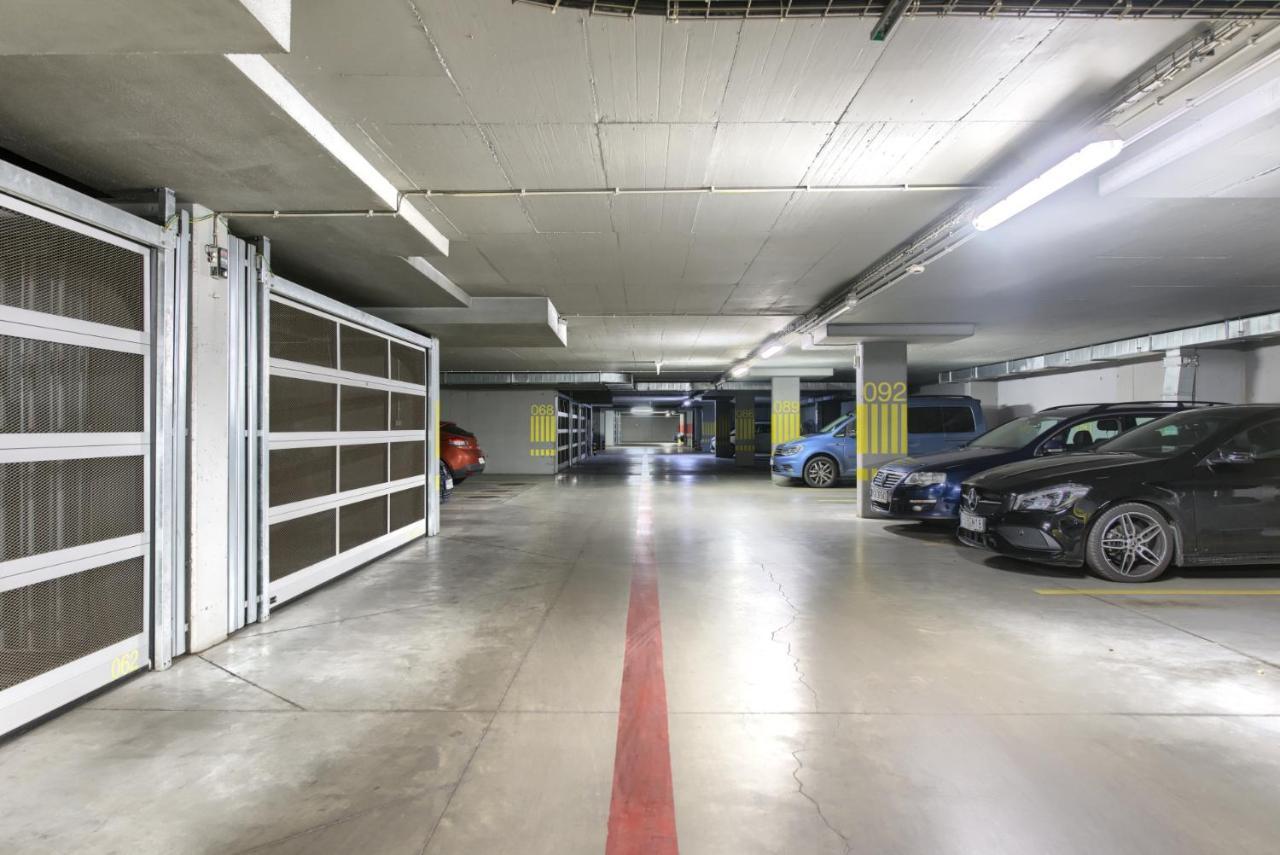 City Center Apartament Parking By Impero Poznań Eksteriør billede